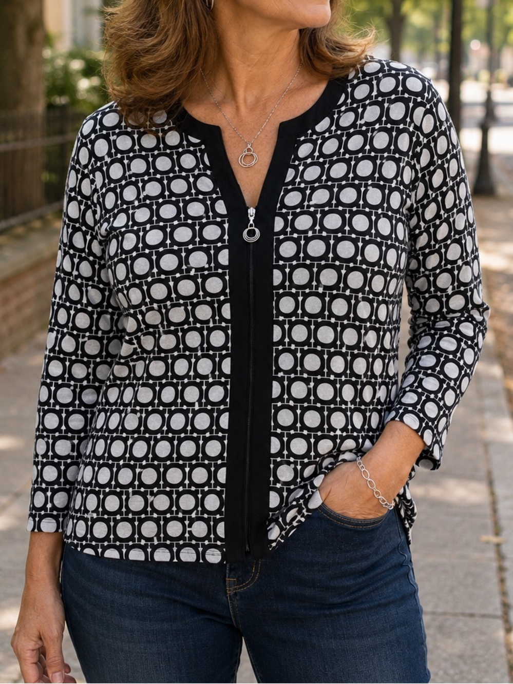 Joseph Ribkoff Size Small Black White Geometric Zip Top Made in Canada